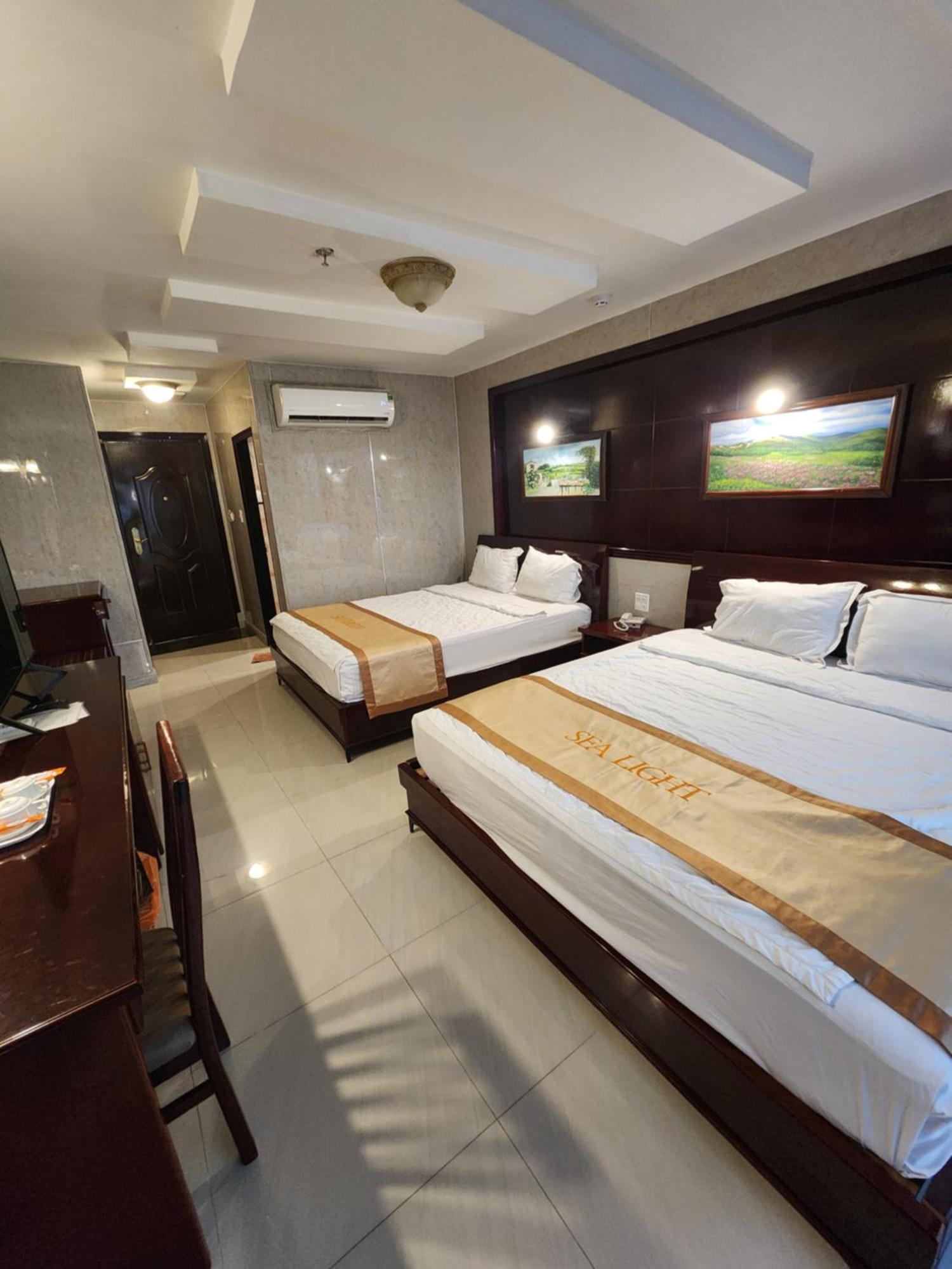 Sea Light Hotel 迪石 外观 照片